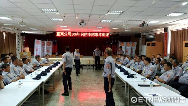 台東警察分局日前在分局3樓禮堂，舉行上半年民防中隊常年訓練。（圖／台東縣警察局提供）