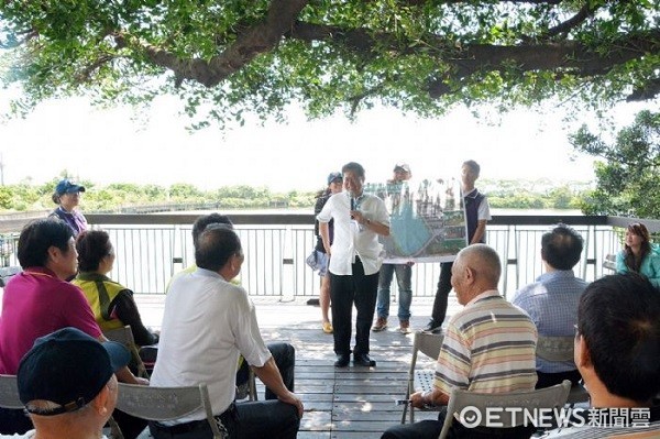 ▲新屋埤周邊景觀改造工程提供市民及探病家屬更好的散步空間。（圖／桃園市政府提供）