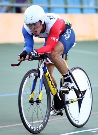 ▲國際自由車場地經典賽菁英男子組一公里個人計時賽，蕭世鑫勇奪冠軍。(圖／中華民國自由車協會提供           。