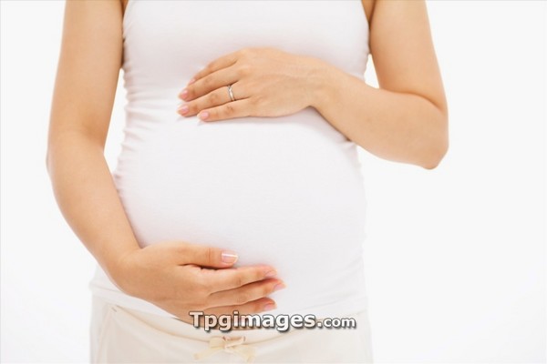 ▲巴西孕婦慘遭剖腹取嬰。（示意圖／達志）