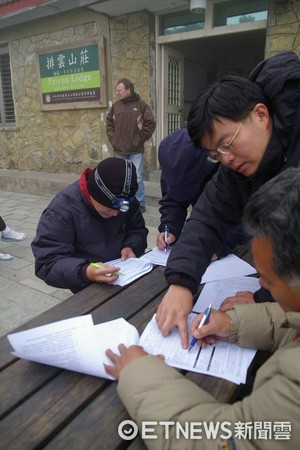 ▲遭長庚免職的2為急診科主任,他這樣追憶。(圖/王士豪醫師提供)