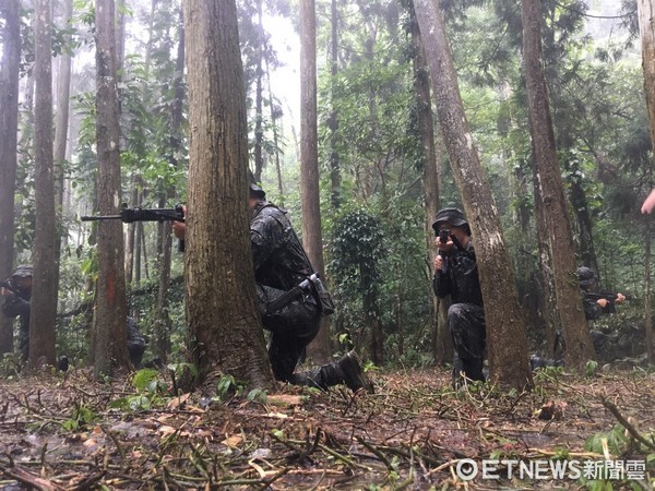 ▲▼陸軍特戰指揮部特戰第5營「106年度山隘行軍野營訓練」。（圖／記者楊佳穎攝）