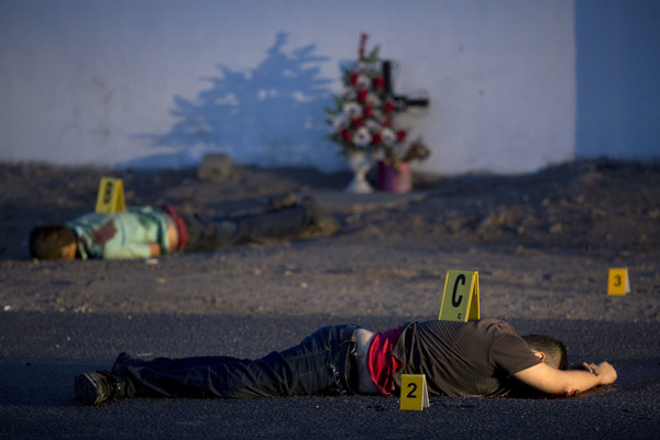 ▲墨西哥錫那羅亞州（Sinaloa）毒梟與警方槍戰。/錫那羅亞州當地最大的毒梟古茲曼（Joaquin El Chapo Guzman）（圖／達志影像／美聯社）