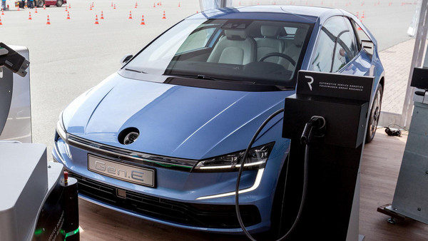 新Golf搶先曝光？福斯Gen.E展示電動車未來樣貌。（圖／翻攝自Volkswagen）