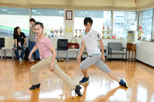 ▲李李仁《我的男孩》學習芭蕾舞。（圖／八大提供）