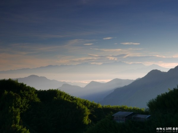 溪頭 麻吉景觀露營地。（圖／何師父LOVE露營）