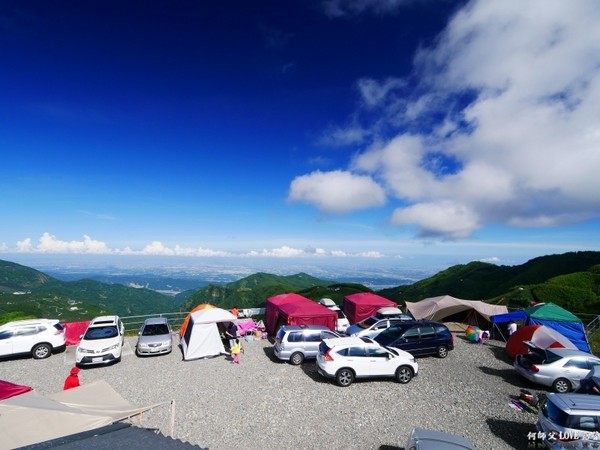 溪頭 麻吉景觀露營地。（圖／何師父LOVE露營）