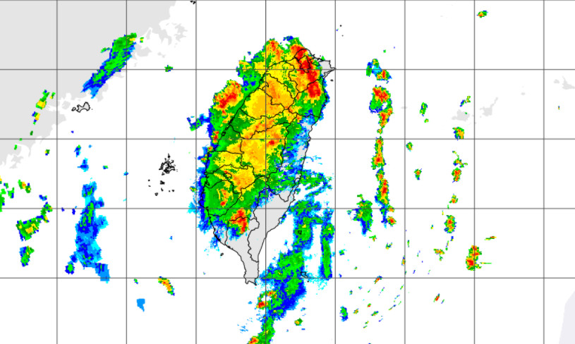 ▲對流發展旺盛，北北基桃竹雨勢恐持續至晚上。（圖／中央氣象局）