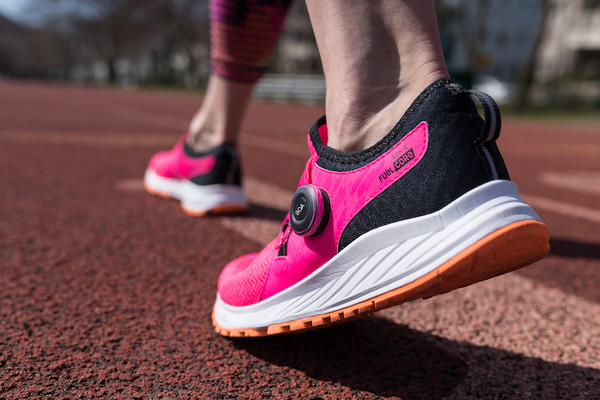 ▲▼New Balance發表全新Fuel Core極速動能系列跑鞋。（圖／公關提供）
