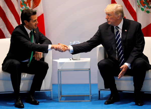▲▼川普與墨西哥總統潘納尼托見面。（圖／路透社）
