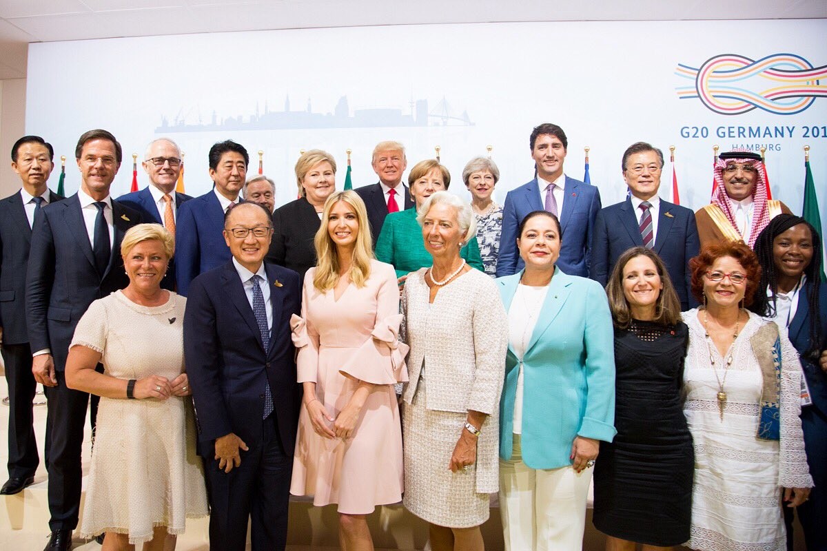 ▲▼美國總統川普愛女伊凡卡（Ivanka Trump）8日在G20峰會上短暫替代父親，坐在主要討論桌。（圖／twitter／Ivanka Trump）