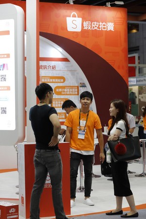 蝦皮拍賣靠著補貼、免運費、免手續費等行銷策略，來台2年就成為台灣最大的行動拍賣平台。