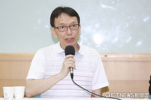 ▲▼長庚前決策委員會主委澄清急診事件記者會-李石增。(圖/記者黃克翔攝)