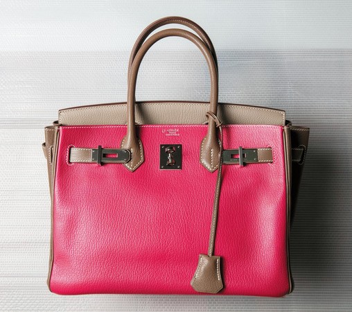 三色Birkin Bag 30cm。約NT$400,000。