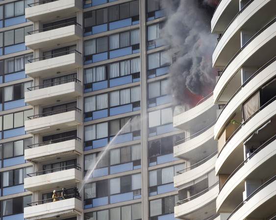 ▲▼夏威夷公寓大樓傳出火警，至少3死。（圖／美聯社）