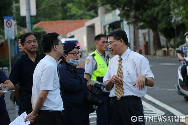 ▲▼陽明山車禍,勘驗,主任檢察官陳銘峰,業者。（圖／記者柳名耕攝）