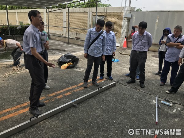 ▲為減少道挖引起民怨，台南市工務局加強管線單位教育訓練。（圖／工務局提供） 