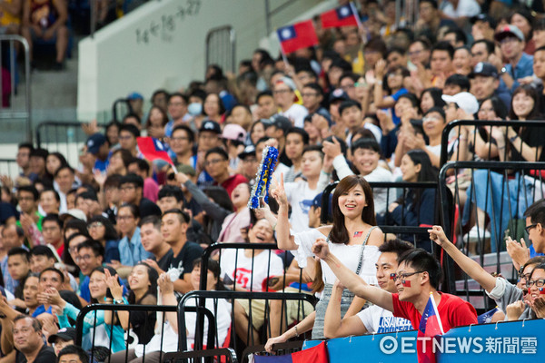 ▲▼瓊斯盃中華藍對南韓,中華隊球迷。（圖／記者季相儒攝）