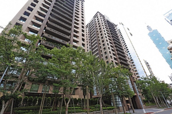 檢方懷疑，蔡正元購入的台北信義豪宅，部分資金來自中影減資款。