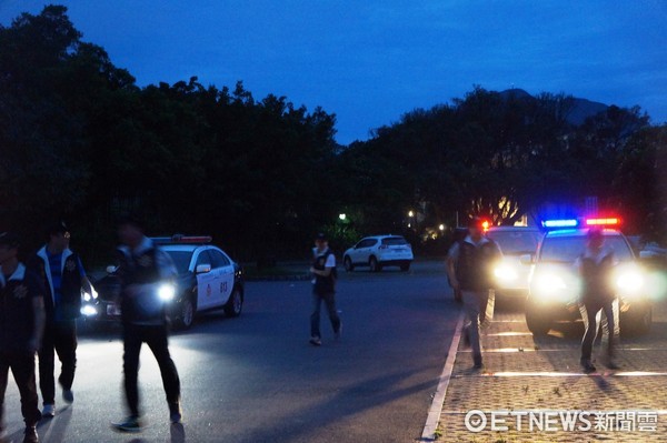 ▲貢寮海洋音樂季即將開始！瑞芳警分局舉辦「快打特警隊演練」維護安全。（圖／記者林煒傑翻攝）