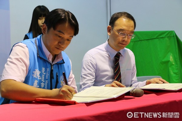 悠活生活講座是花蓮市公所與台灣觀光學院簽署產學合作，由台灣觀光學院負責規劃研習課程。（圖／花蓮市公所提供）