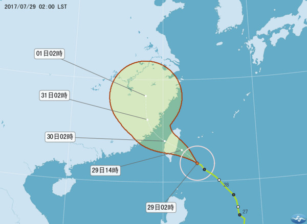 ▲▼▲▼尼莎更壯了！全台陸警「一張圖看風雨時程」　暴風圈入夜罩島。（圖／中央氣象局）