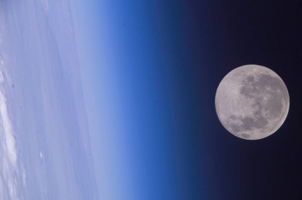 ▲▼月球,地球,NASA。（圖／翻攝自NASA）