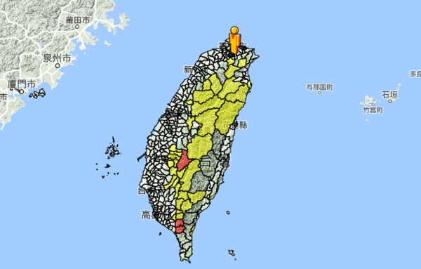 農委會水土保持局中午持續發布土石流紅色警戒15條、黃色警戒611條。（圖／翻攝自土石流防災資訊網）