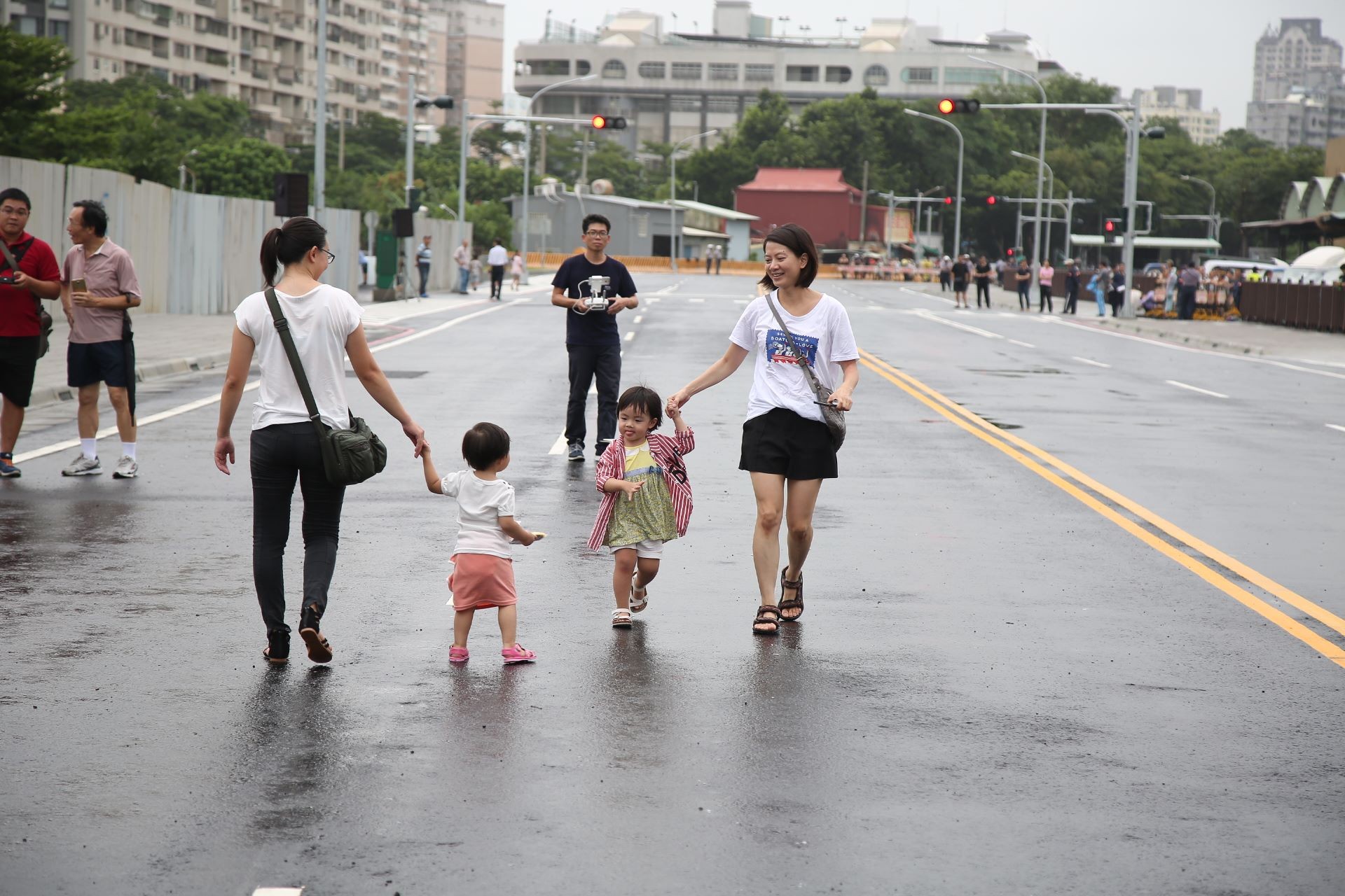 高雄市十全路通車。（圖／翻攝陳菊臉書）