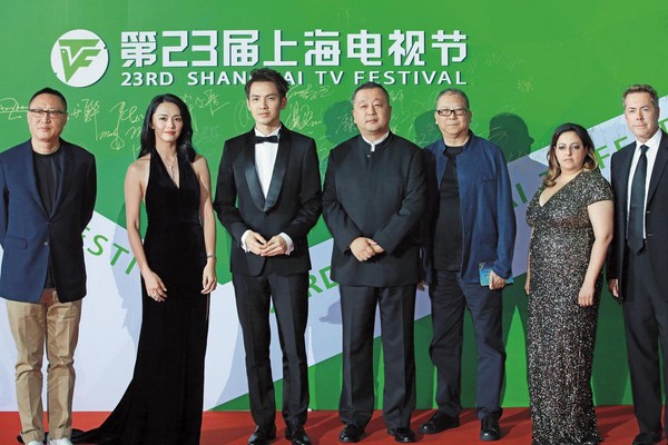 陳文貴（右起）與中國導演毛衛寧、演員鍾漢良、姚晨共同擔任今年上海電視節評審。（東方IC）
