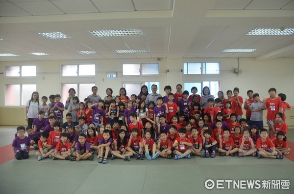 ▲台南市警五分局的社區警政暑假兒童安全學習營，讓來訪的孩子留下更多美好的回憶。（圖／警方提供）