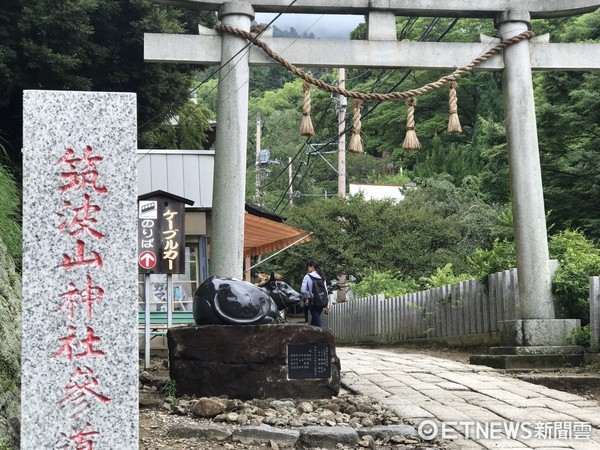 ▲茨城縣筑波山登山電車、筑波山神社。（圖／記者賴文萱攝）