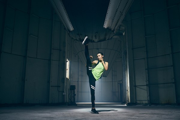 ▲UA為女性量身打造，讓妳成為 &ldquo;不可比妳的妳&rdquo;。（圖／品牌提供）