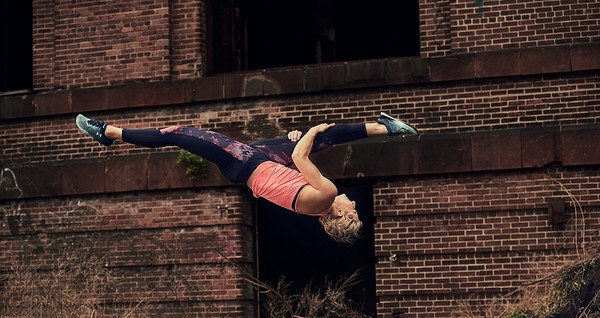 ▲UA為女性量身打造，讓妳成為 &ldquo;不可比妳的妳&rdquo;。（圖／品牌提供）