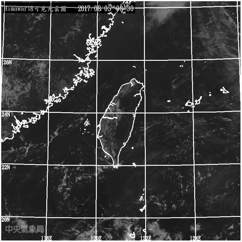 台灣上空今早「一半有雲、一半無雲」　鄭明典：潮濕西南風相對淺薄（圖／翻攝自鄭明典臉書）