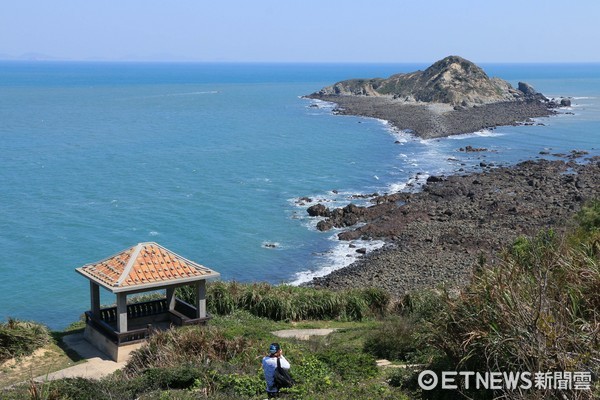 ▲馬祖東莒島隱藏版「摩西分海」奇景，犀牛嶼。（圖／記者周宸亘攝）