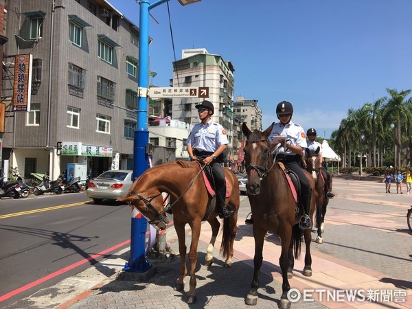 ▲▼新北市警局騎警隊投入世大運維安任務。（圖／記者陳豐德翻攝）