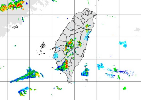 ▲對流旺盛，6縣市大雨特報。（圖／中央氣象局）