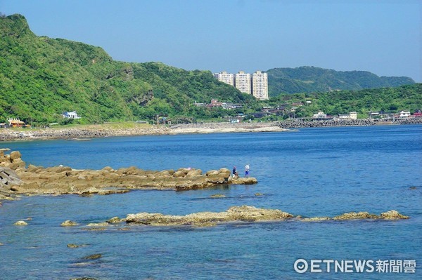 ▲北海岸天然泳池淨灘活動。（圖／深旅行提供）