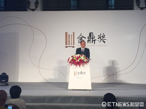 ▲▼ 林全、鄭麗君出席41屆金鼎獎典禮。(圖/記者張暐珩攝)