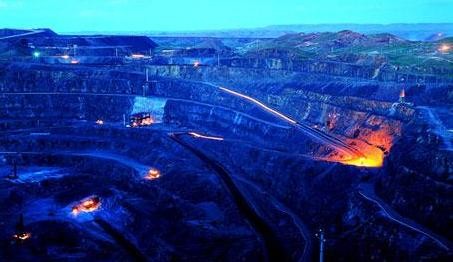 ▲▼內蒙古包頭市的白雲鄂博的鐵礦。（圖／翻攝自維基百科）