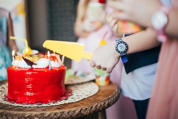 ▲瑞士童錶Flik Flak 30周年在手腕上開生日派對（圖／品牌提供）