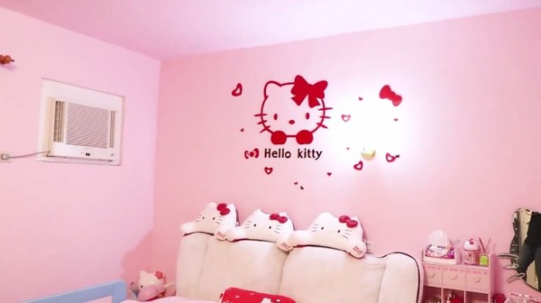 ▲▼星培家中全是Hello Kitty，少女全瘋了。（圖／翻攝自星培臉書）