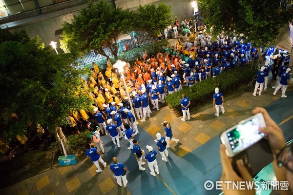 ▲▼台北世大運開幕典禮,選手進場,選手被抗議擋在外面無法進場。（圖／記者季相儒攝）