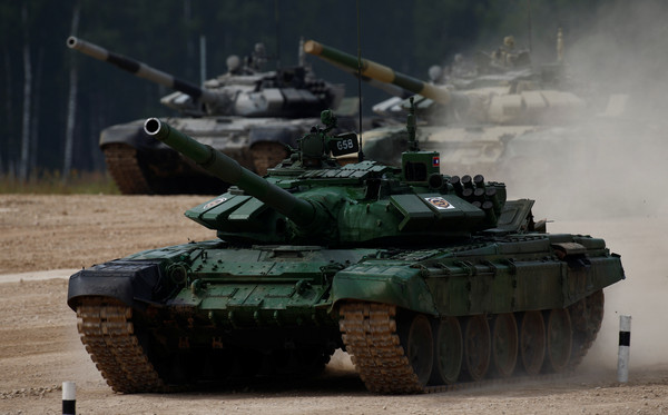 ▲▼俄羅斯2017年舉辦「坦克兩項」競賽,T-72主戰坦克。（圖／路透社）