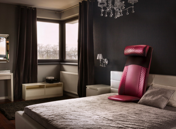 ▲Osim背樂樂。（圖／業者Osim提供）