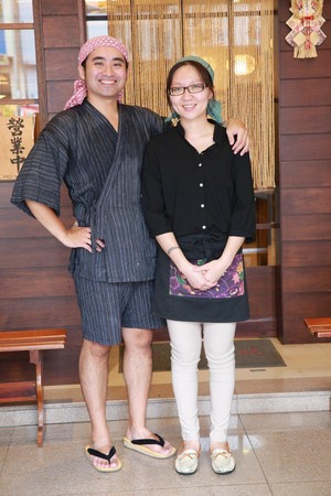 大洞敦史去年娶了台南女兒蕭米真，2人聯手打理蕎麥麵店。
