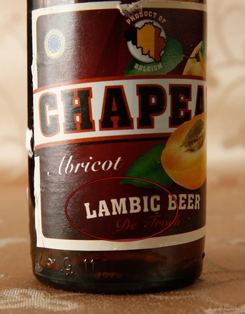 Lambic是應用環境中野生酵母發酵的啤酒，通常酸味較濃。