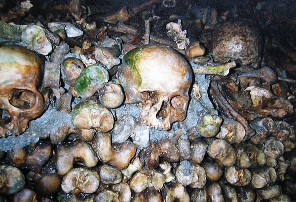 ▲巴黎著名景點地下墓穴。（圖／維基百科）