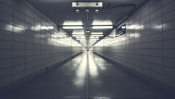 走廊,長廊,醫院,鬼故事。（圖／翻攝自Pixbay）